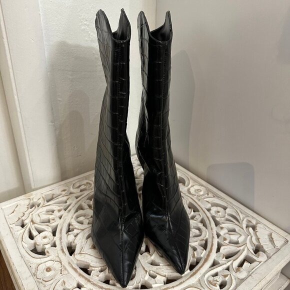 Schutz Alyah boot in embossed croc black 8 - Picture 4 of 9